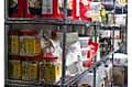 Scaffalature cromate in filo d'acciaio 5 dispensa con scaffalature cromate