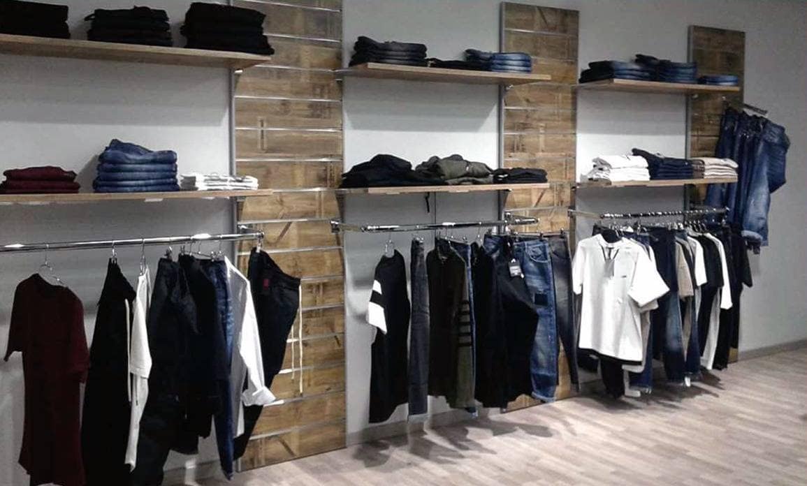 Pareti dogate per abbigliamento Pareti dogate per abbigliamento